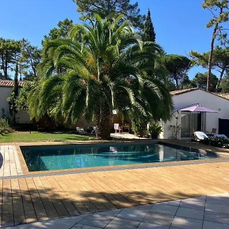 Pensjonat La Maison De La Dune - Climatisees - Jacuzzi 1ere Seance Offerte - Piscine Chauffee Avec Abri Amovible - Situee A 200m, Acces Direct Par Le Bois La Couarde-sur-Mer