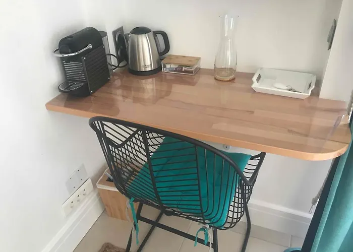 Casa de hóspedes La Maison De La Dune - Climatisées - Jacuzzi 1ère Séance Offerte - Piscine Chauffée Avec Abri Amovible - Située à 200m, Accès Direct Par Le Bois La Couarde-sur-Mer